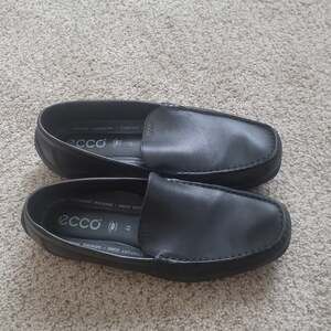 Ecco Comfort Zone Black Leather Loafers, Men's Size 10.5 — Genuine Handsewn